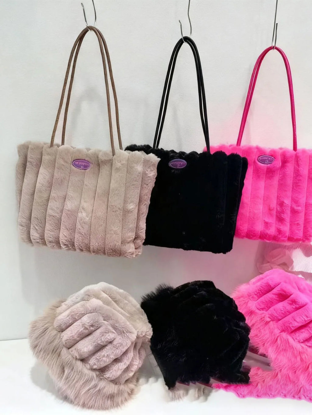 👜 Sac à Main en Peluche – Élégant, Tendance & Grande Capacité